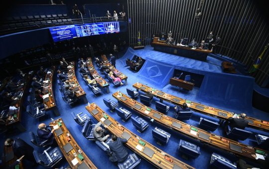 Senado freia pressa no debate sobre institutos de pesquisas