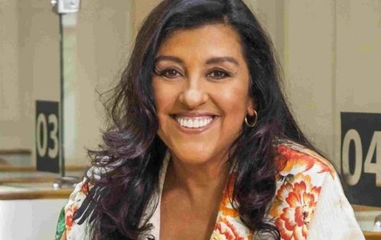 Regina Casé é retirada de avião por descumprir lei; confira