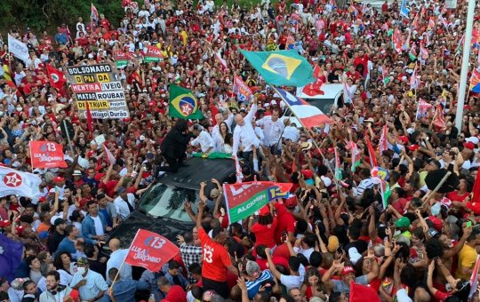Lula realiza ato com Jerônimo Rodrigues na Barra, em Salvador