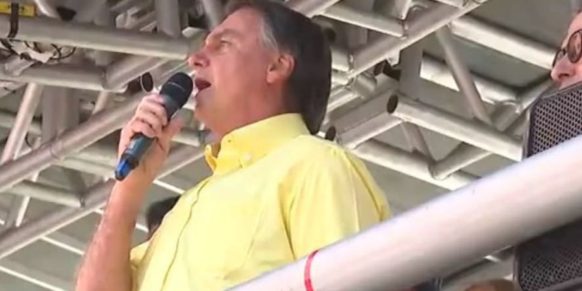 Bolsonaro faz campanha em eventos religiosos em Minas e São Paulo