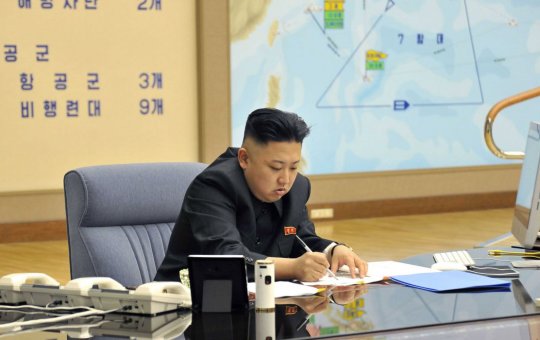 Coreia do Norte lança mísseis capazes de transportar armas nucleares