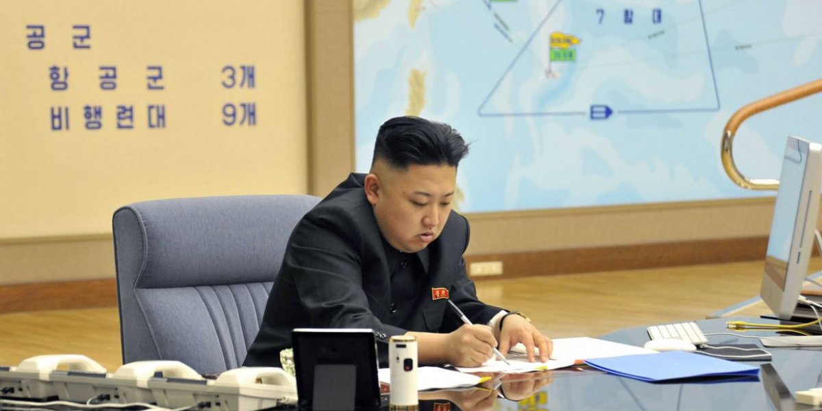 Coreia do Norte lança mísseis capazes de transportar armas nucleares