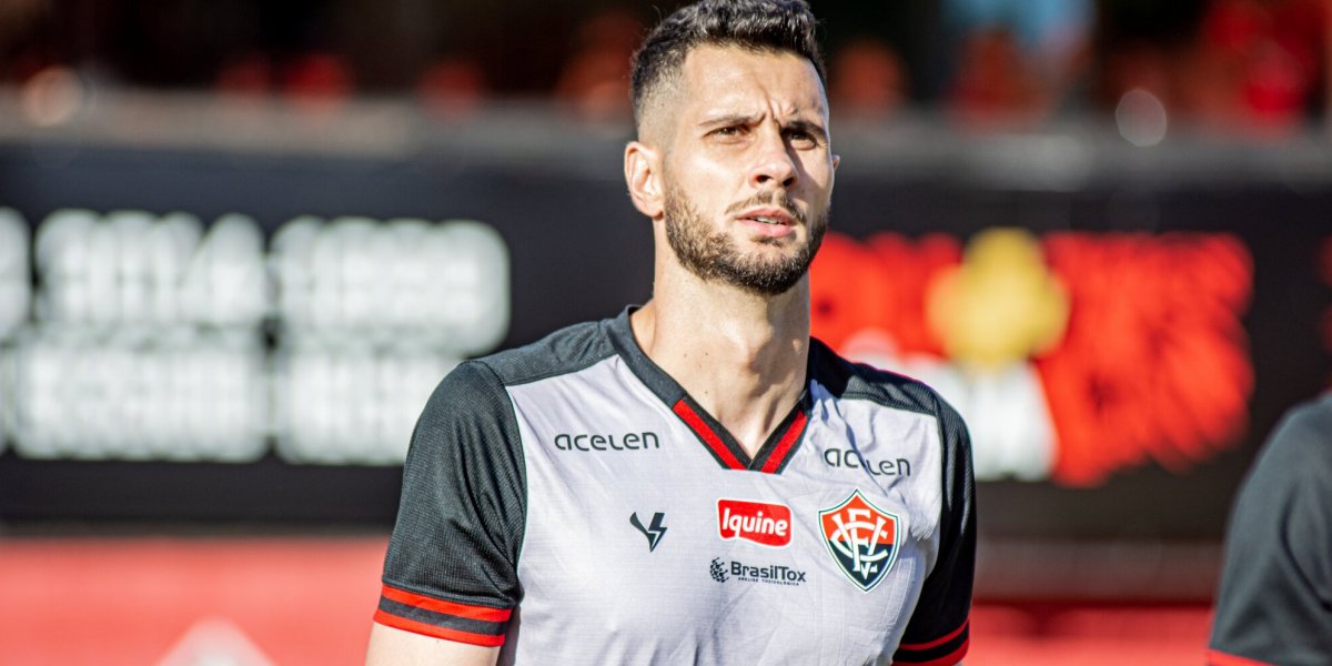 Renovação do goleiro Dalton com o Vitória é publicada no BID