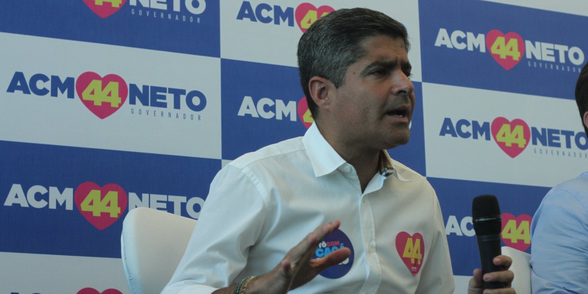 ACM Neto sobe o tom contra Jerônimo em evento: "Escondido atrás de um número"