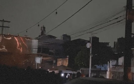 ‘Perdi minha TV’, desabafa morador do Rio Vermelho após quedas de energia