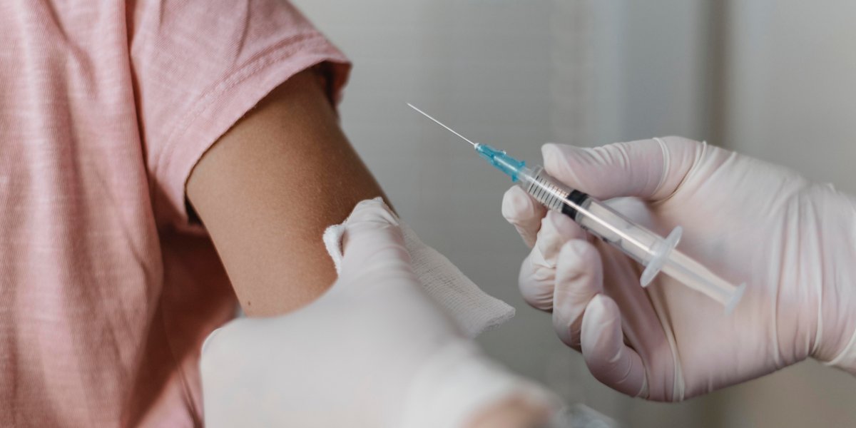 Covid-19: esquema de vacinação segue normalmente nesta segunda-feira (17)