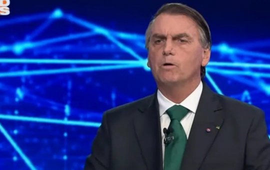 Debate: Bolsonaro deixa coletiva após pergunta sobre polêmica com adolescentes