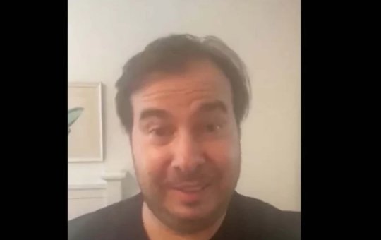 Rodrigo Maia rebate Bolsonaro e o chama de "pai do orçamento secreto"