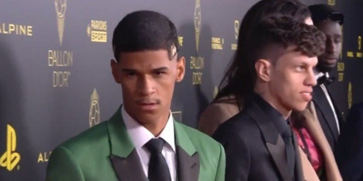 Luva de Pedreiro comparece a cerimônia da Bola de Ouro: "momento histórico"