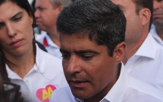 ACM Neto afirma ser contra a legalização das drogas: "Sou a favor da família"