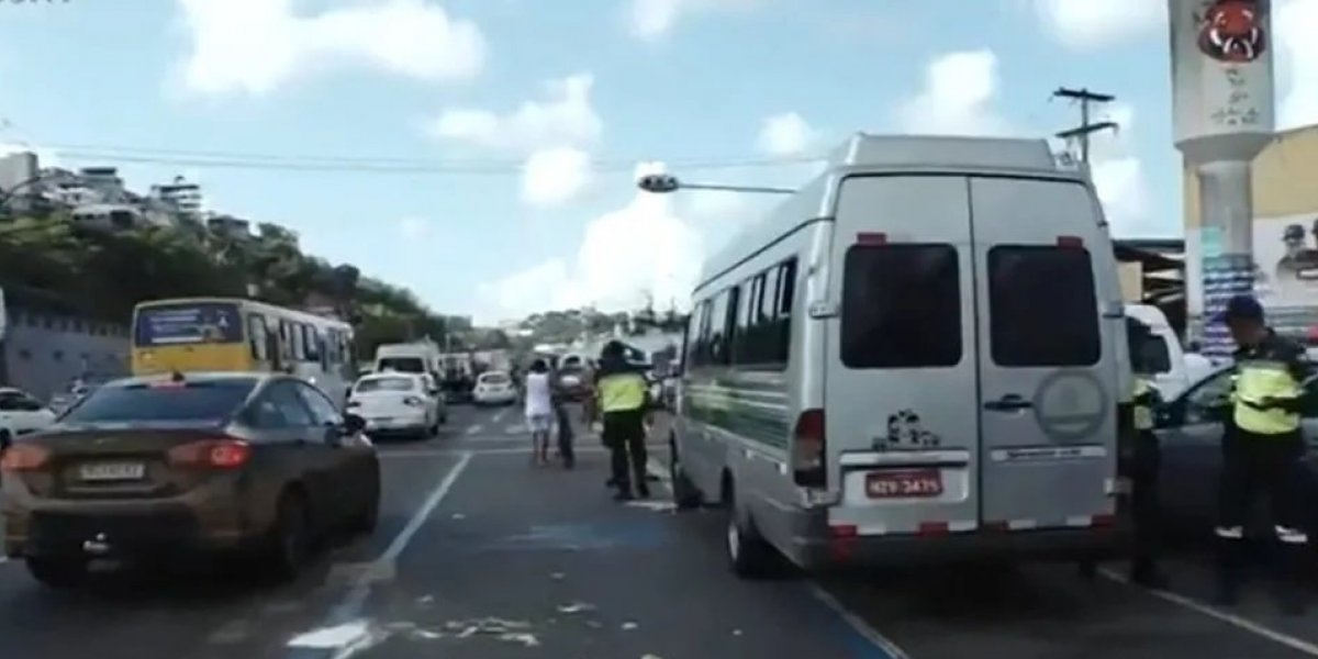Feirante é atropelado na Feira de São Joaquim, em Salvador
