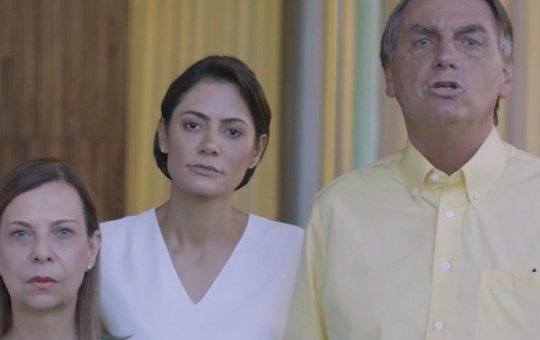 Bolsonaro grava vídeo se desculpando com meninas venezuelanas após fala polêmica