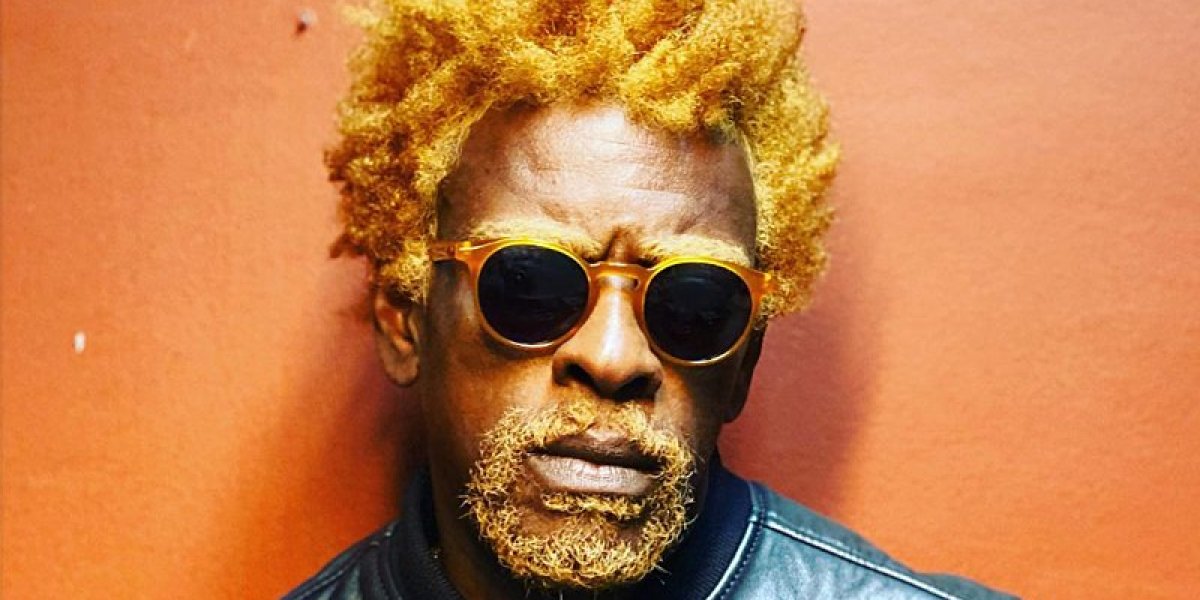 Após racismo a Seu Jorge, polícia investiga células nazistas no RS