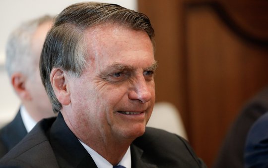 Bolsonaro participa de culto evangélico em Salvador; entenda 