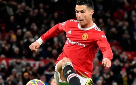 United afasta Cristiano Ronaldo de duelo contra o Chelsea