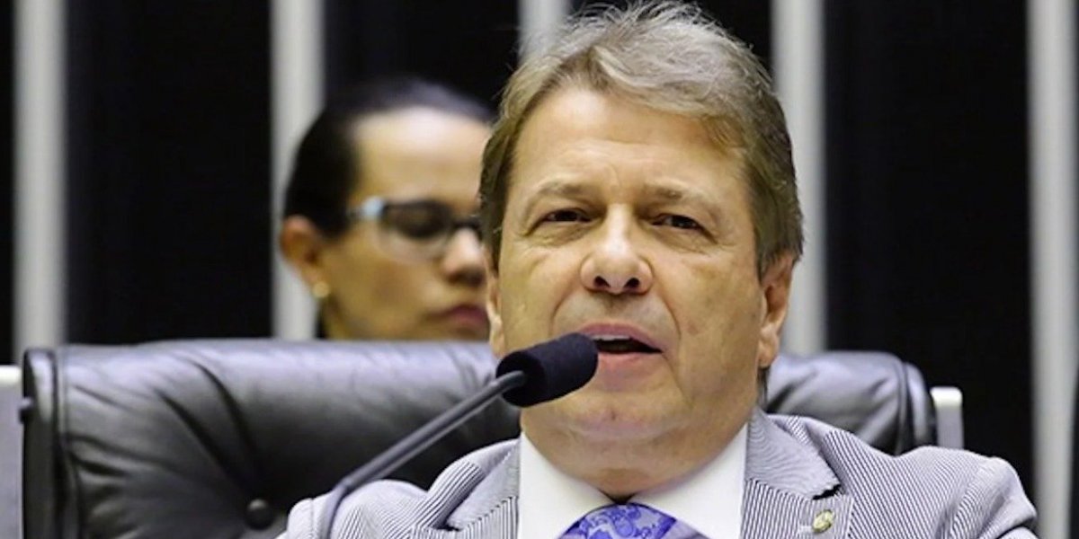 Deputado bolsonarista sugere que estudantes gaúchos sejam queimados vivos