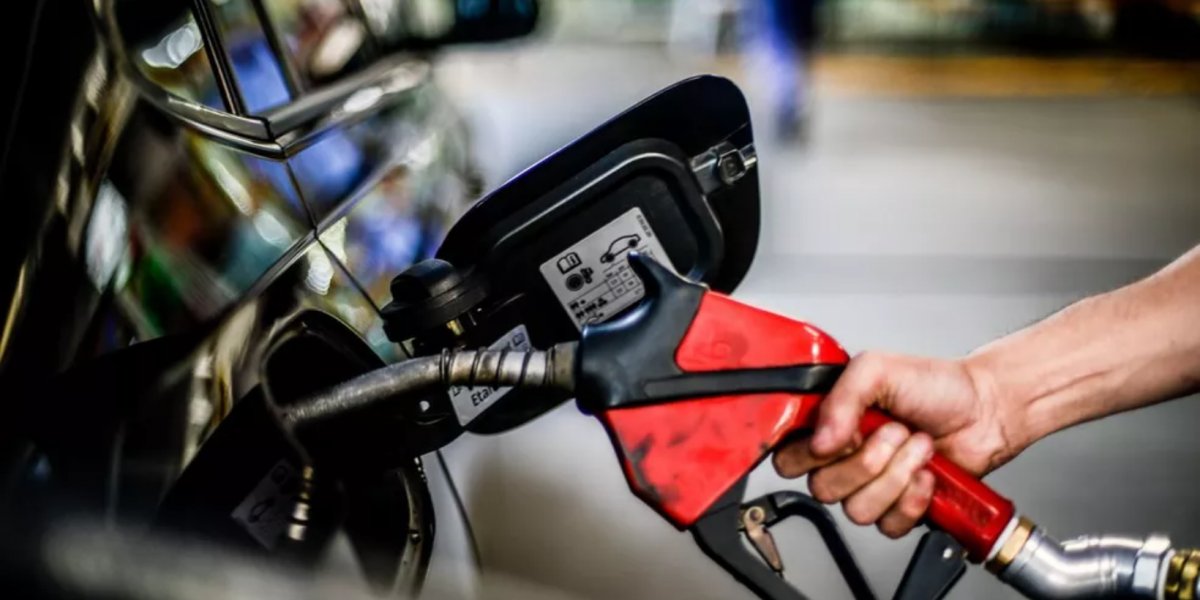 Preço da gasolina sobe pela segunda semana consecutiva