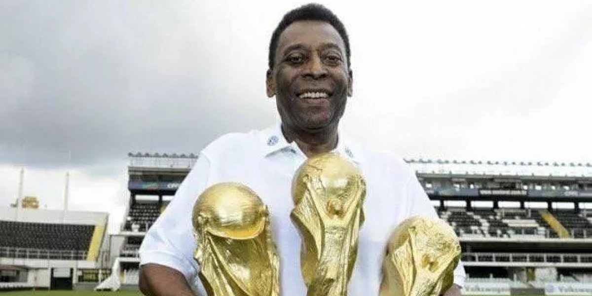Aniversariante do dia, Pelé é homenageado por craques e clubes brasileiros