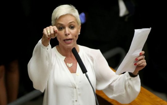 Instagram e Twitter suspendem contas da filha de Roberto Jefferson