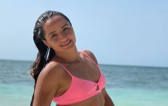 Hexacampeã de jiu-jitsu, brasileira paga contas com produção de conteúdo adulto