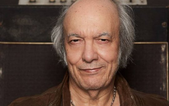 Erasmo Carlos segue em observação no hospital e cancela próximos shows