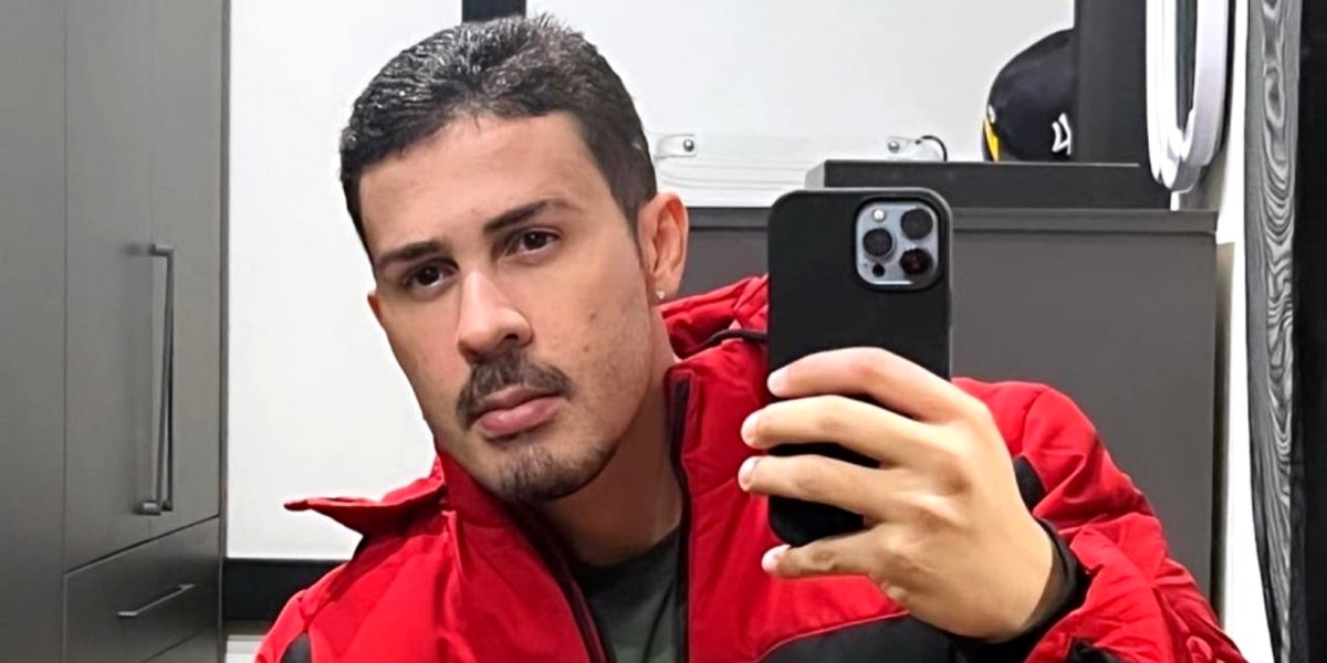 Fãs de Carlinhos Maia são hospitalizados após término de seu casamento