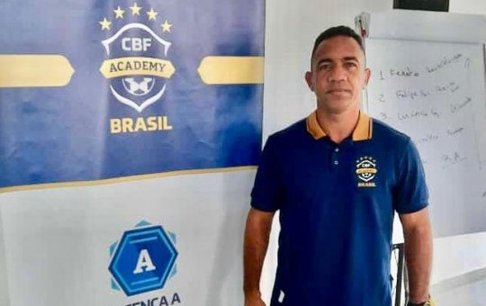 Assistente técnico do Vitória participa do curso Licença A da CBF Academy