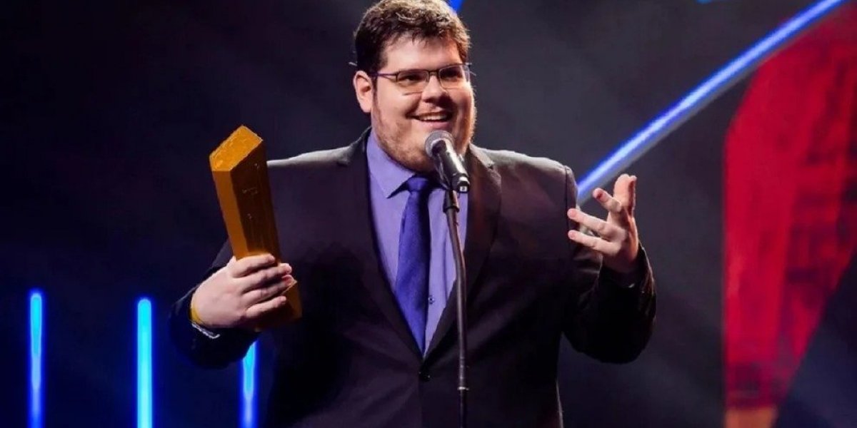 Live de Casimiro cai em transmissão de jogo do Athletico e Palmeiras