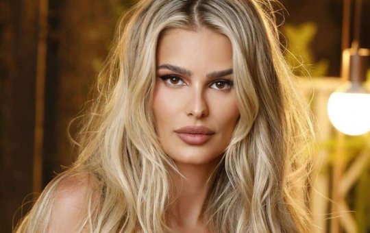 Brunet comparece à delegacia para depor sobre as acusações de tráfico