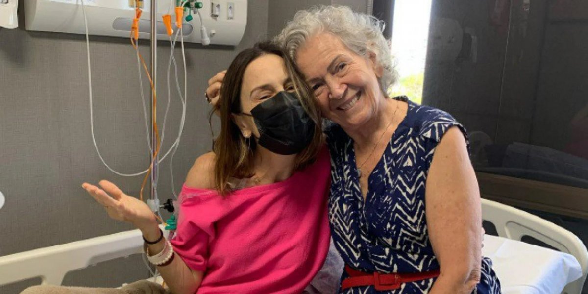 Mãe de Susana Naspolini afirma que jornalista morreu de mãos dadas com a filha