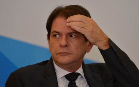 Cid Gomes pede voto a Lula e comenta sumiço de Ciro: "Falei com ele em setembro"
