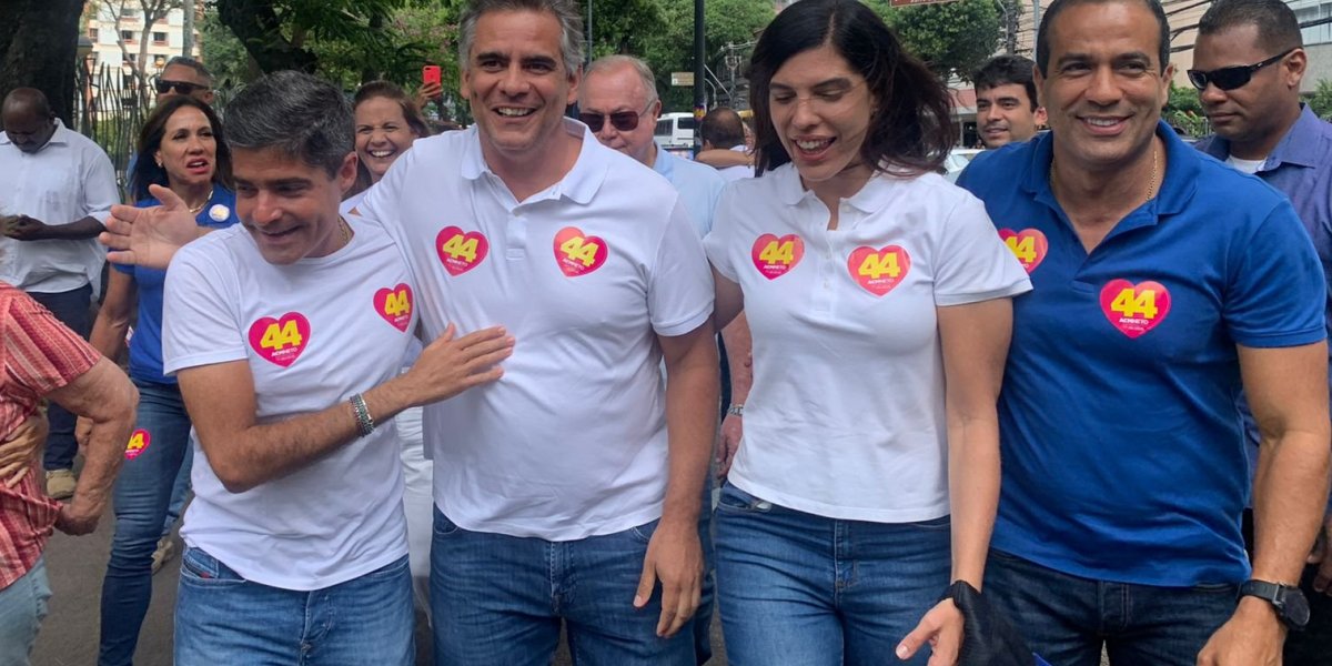 Em caminhada com ACM Neto, Bruno Reis mostra confiança em vitória de aliado