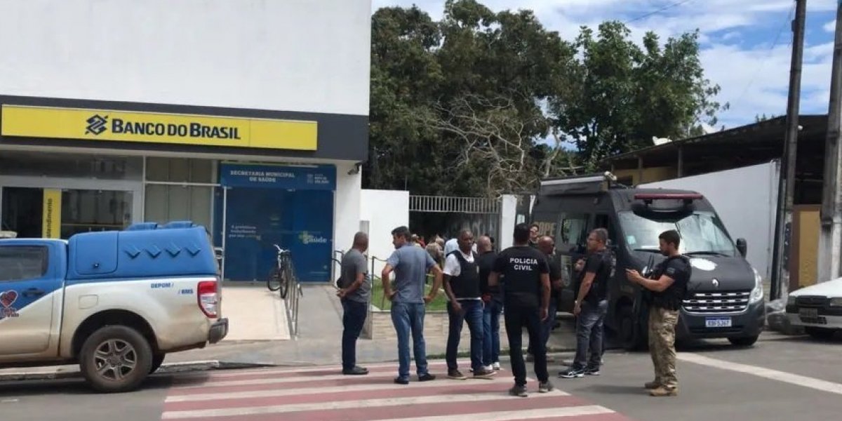 Assaltantes levam cerca de R$ 1 milhão de agência bancária na RMS
