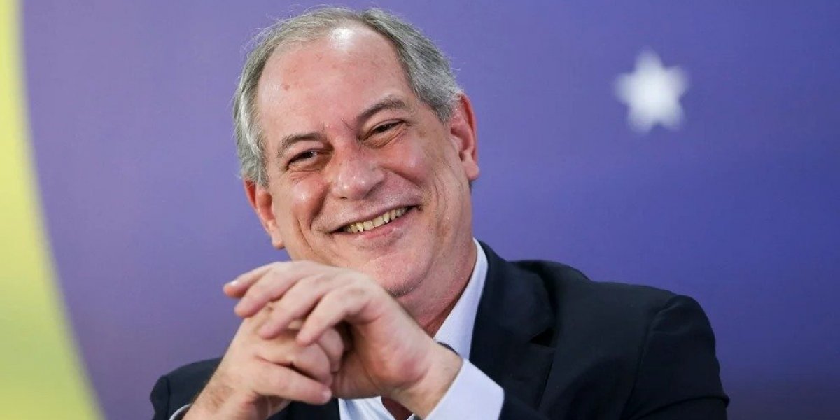 Ciro Gomes parabeniza Lula por vitória: "Desejo toda a felicidade"