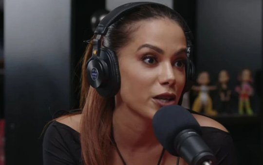 Anitta é detonada por famosos ao questionar pesquisas eleitorais: ‘tá maluca?’
