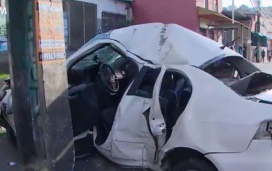 Suspeitos sofrem acidente grave após realizar arrastão em Salvador