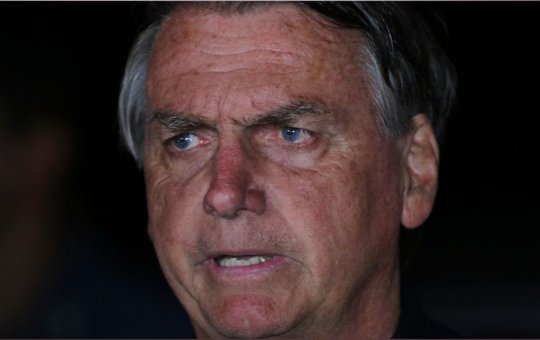 Bolsonaro completa 37 horas sem reconhecer derrota para Lula