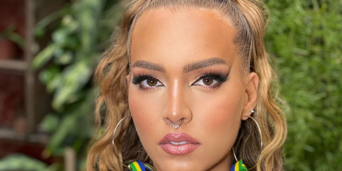 Com pegada bregafunk, hit de ‘A Travestis’ ganha versão remix com clipe oficial