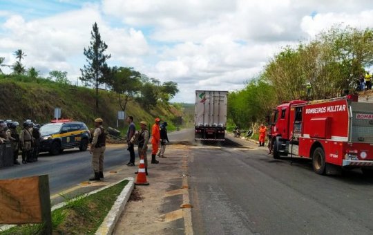 Após protestos de bolsonaristas, rodovias federais da Bahia são liberadas