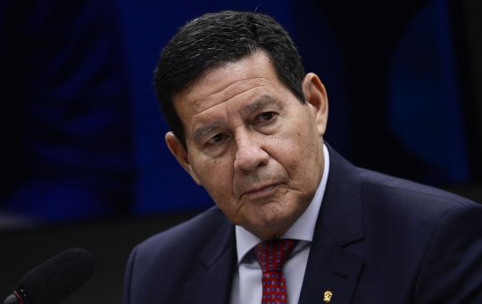“Não há mais do que reclamar. Perdemos o jogo”, diz Mourão