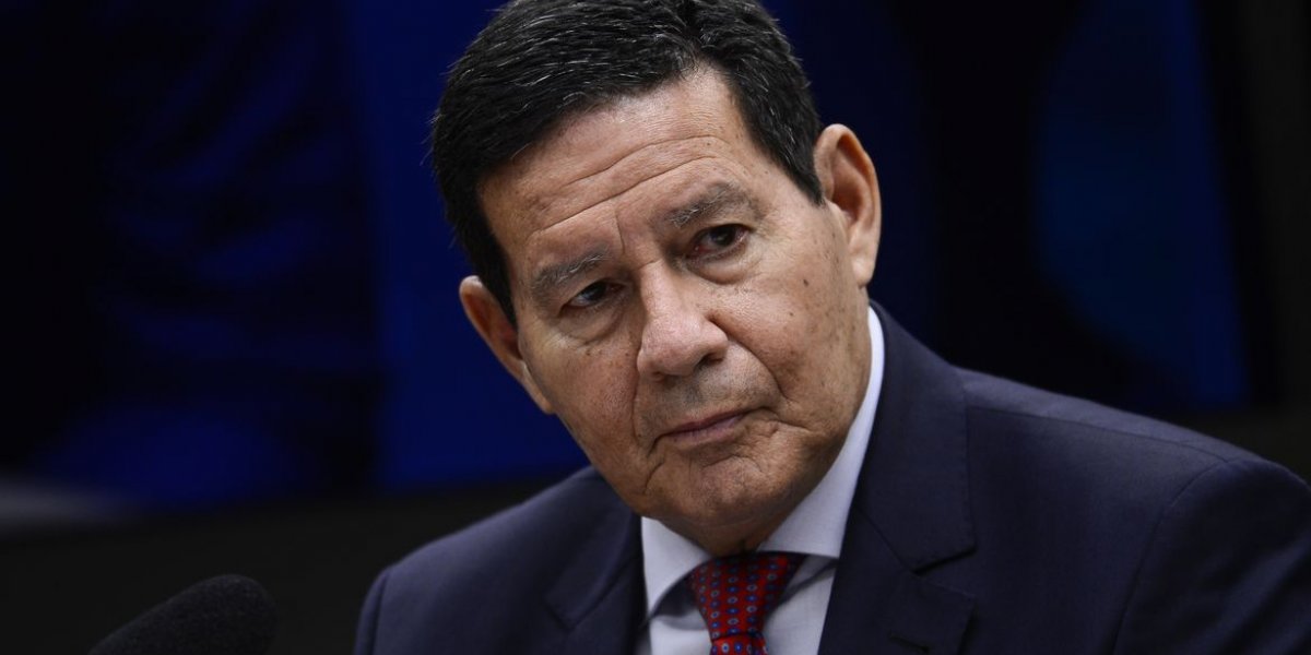 “Não há mais do que reclamar. Perdemos o jogo”, diz Mourão
