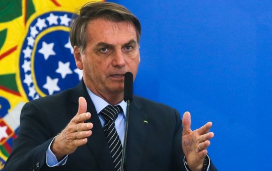 Bolsonaro pede que apoiadores desbloqueiem rodovias