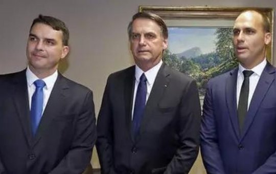 Apesar de apelo de Bolsonaro, filhos do presidente apoiam atos antidemocráticos