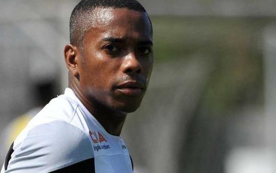 Condenado por estupro, Robinho tem pedido de extradição à Itália negado