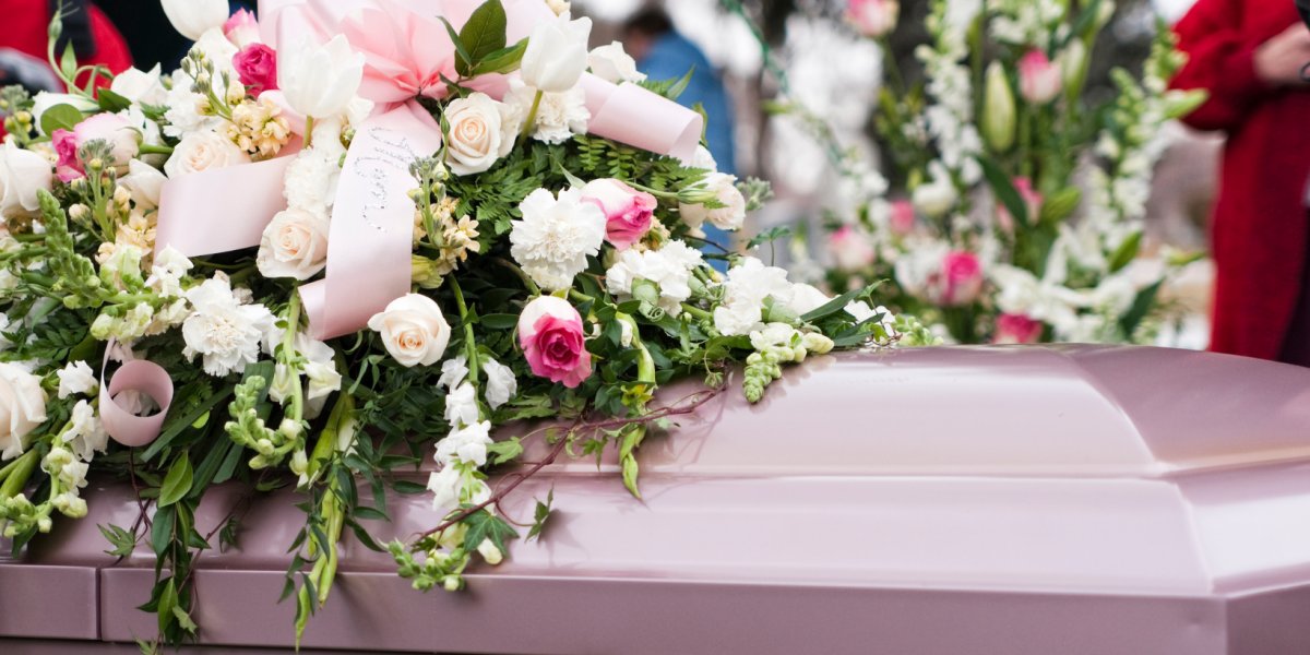 Família descobre troca de corpo durante velório em Simões Filho