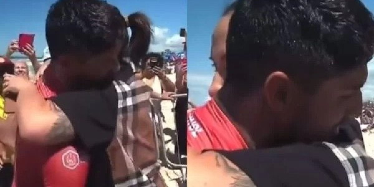 Climão: Gabriel Medina ganha abraço em público da mãe, mas reage com frieza
