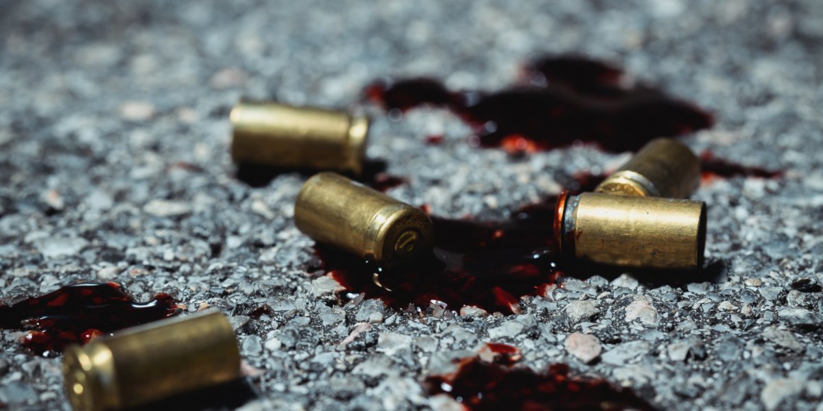 Pai e filhos são mortos a tiros dentro de casa no Sul da Bahia