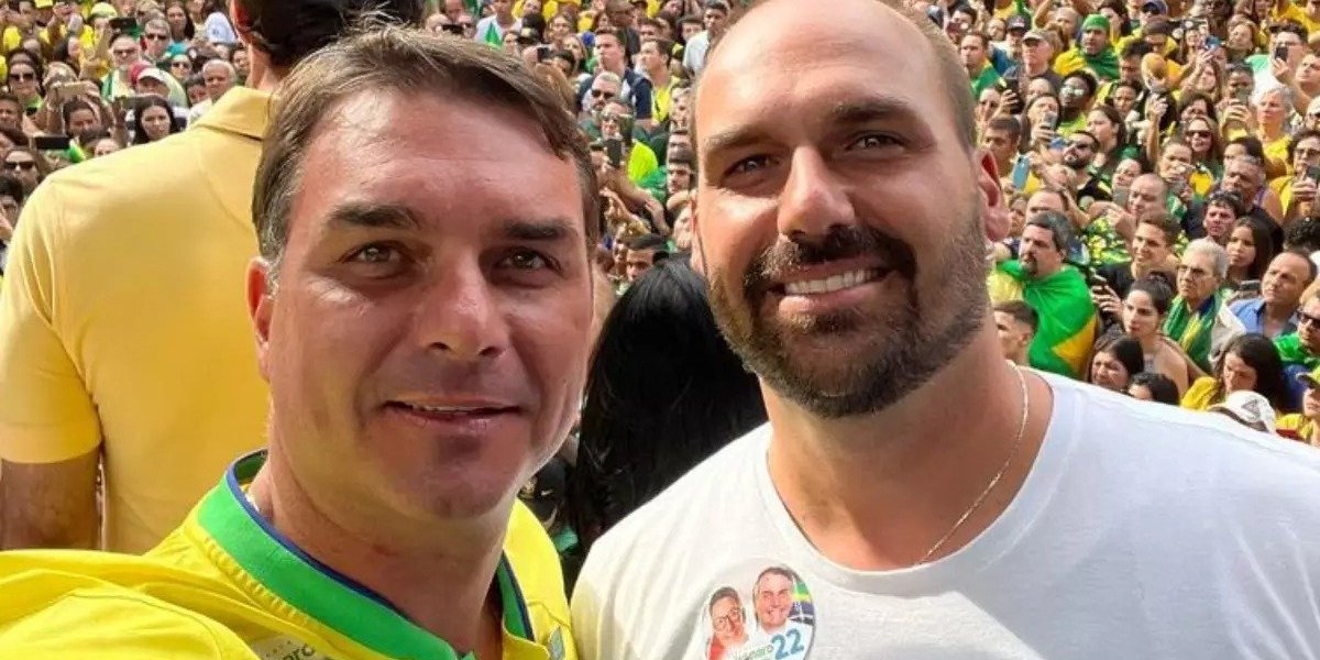 Filhos de Bolsonaro pedem cidadania italiana após derrota do pai