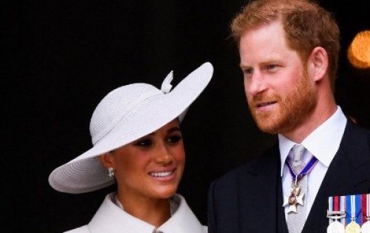 A bruxa da separação ataca novamente! Desta vez, na família real