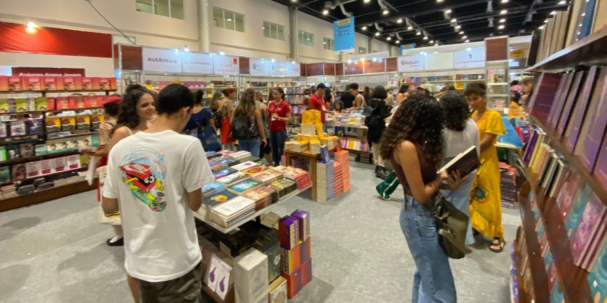 Salvador recebe 5ª edição da Bienal do Livro, maior festival literário do estado